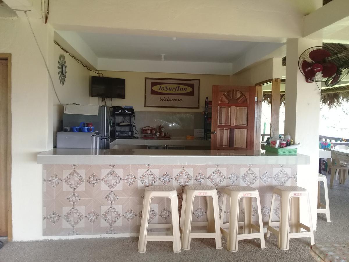 Josurfinn, Puraran Beach Baras  Exterior photo