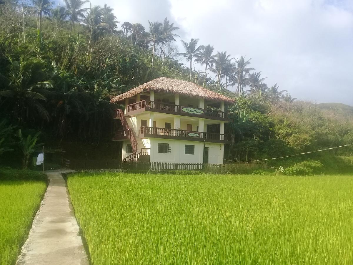 Josurfinn, Puraran Beach Baras  Exterior photo