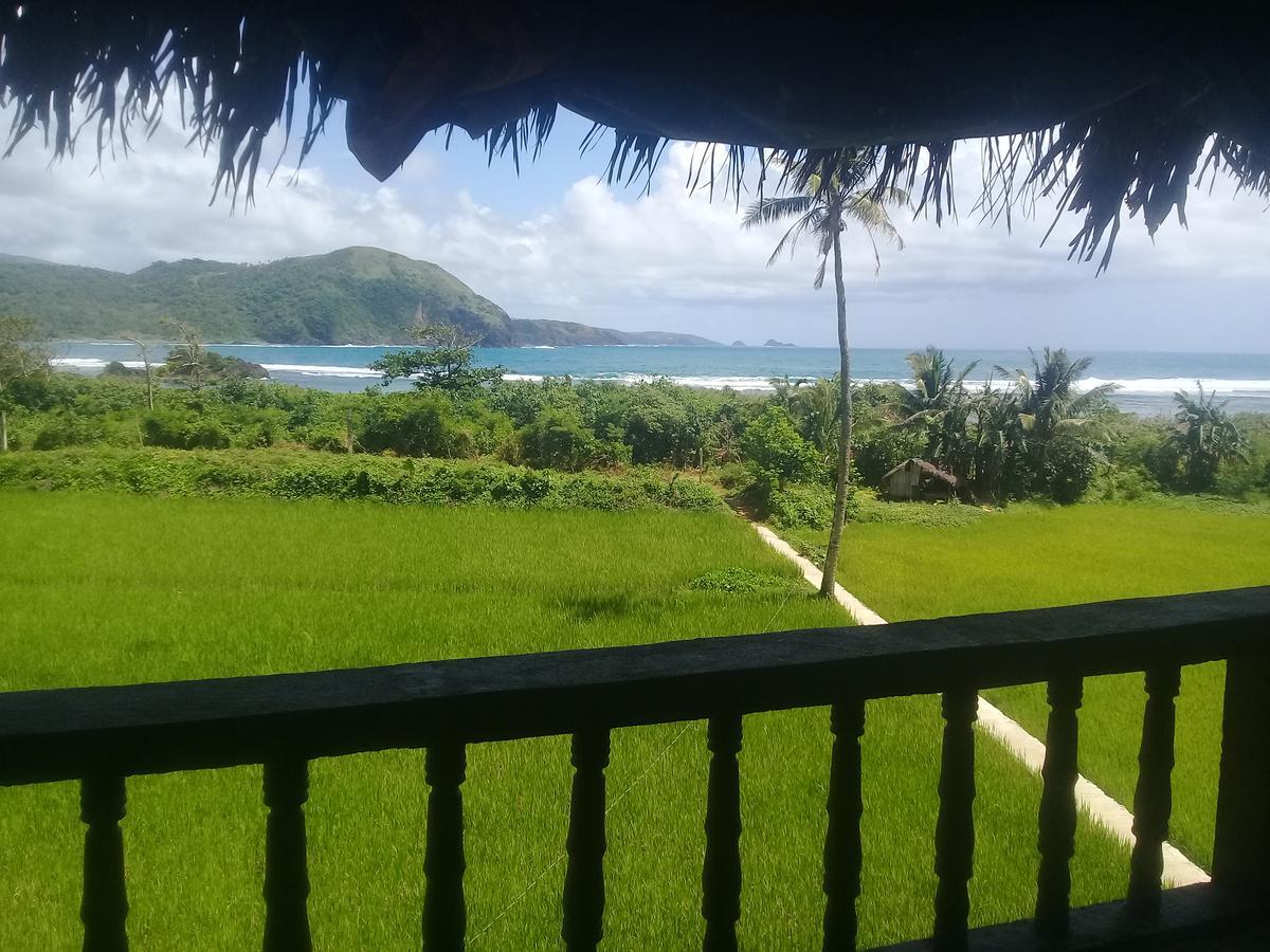 Josurfinn, Puraran Beach Baras  Exterior photo